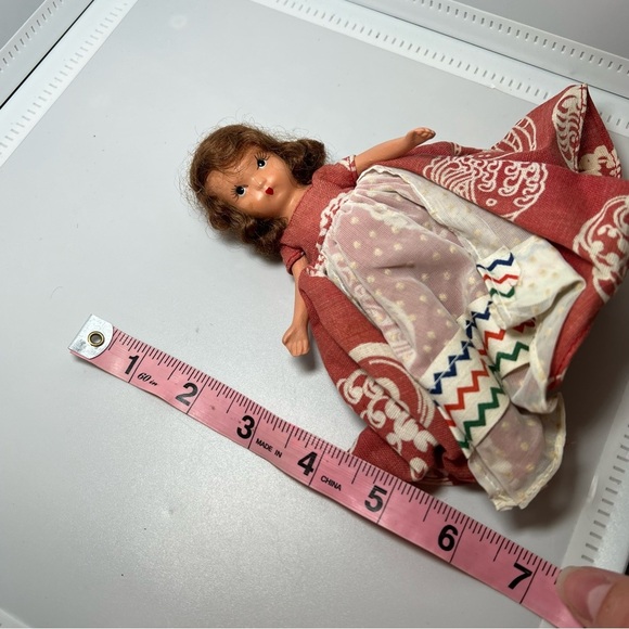 Vintage Storybook Dolls Sleepy Eyes Porcelain With Stands 5” - Picture 10 of 14